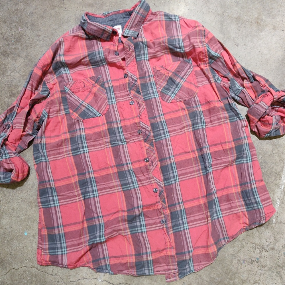 Mossimo Athletic Fit Button Up Shirt
